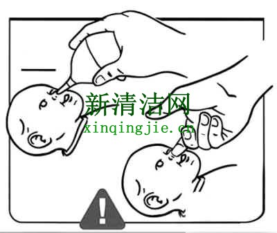 怎样帮小宝宝清洁鼻孔(图)